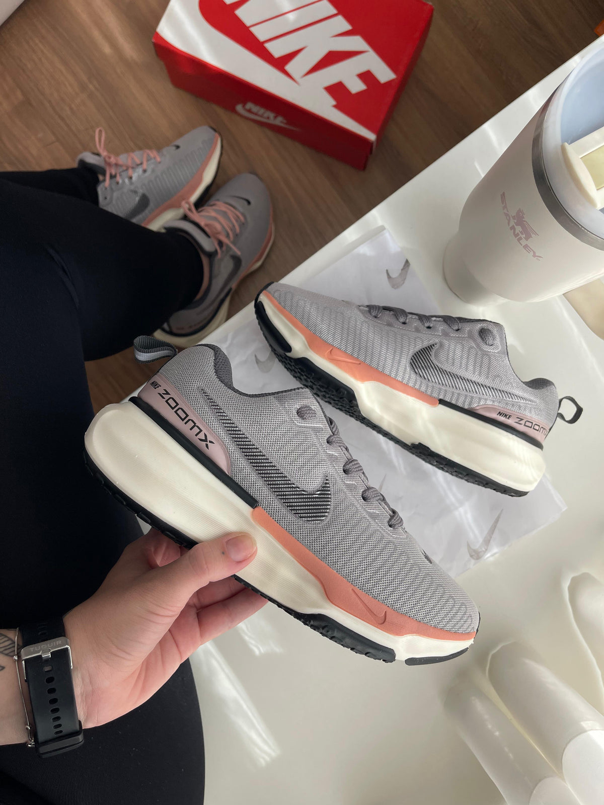 Tênis Feminino Zoomx 04 (2 Pares Cadarços)