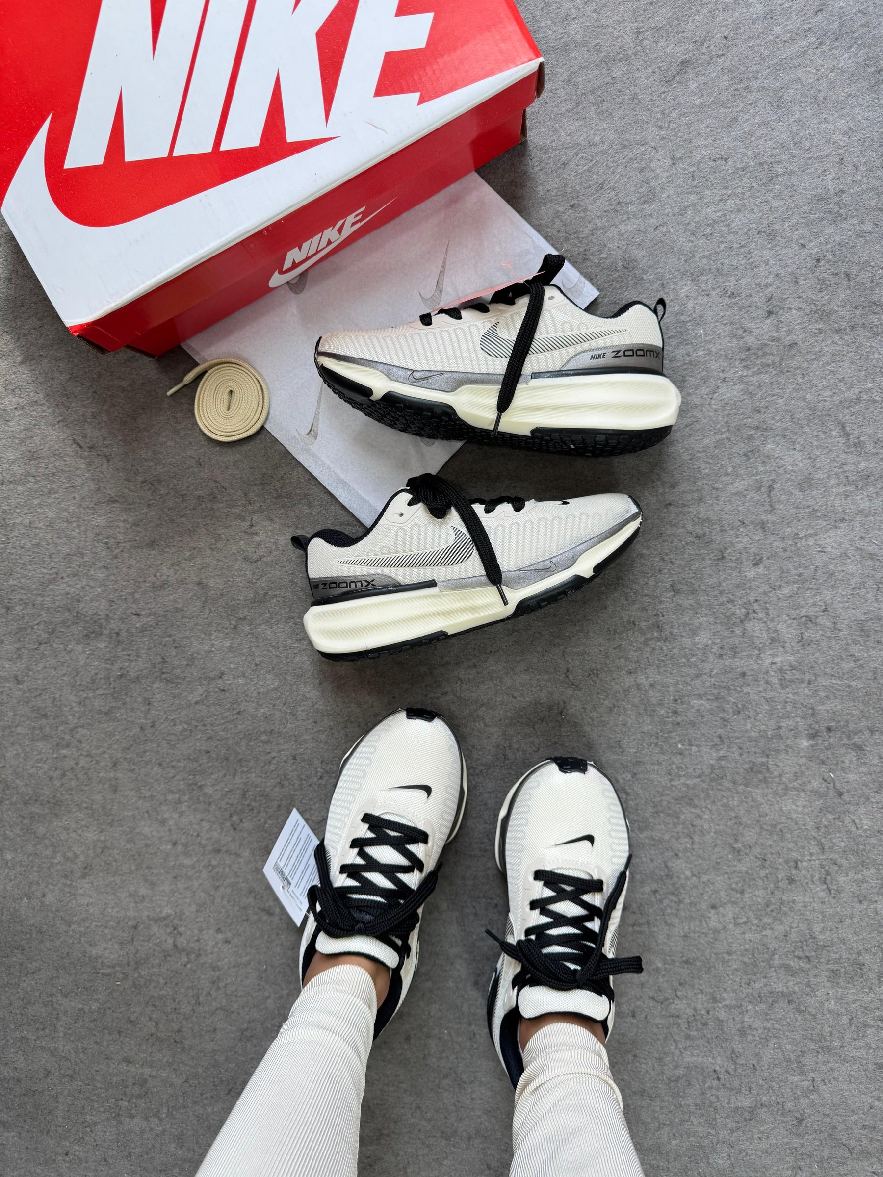 Tênis Feminino Zoomx 04 (2 Pares Cadarços)