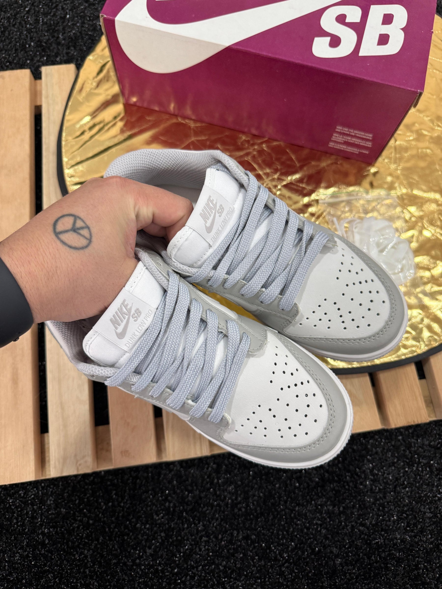 Tênis Unissex Nike Dunk Cinza Premium