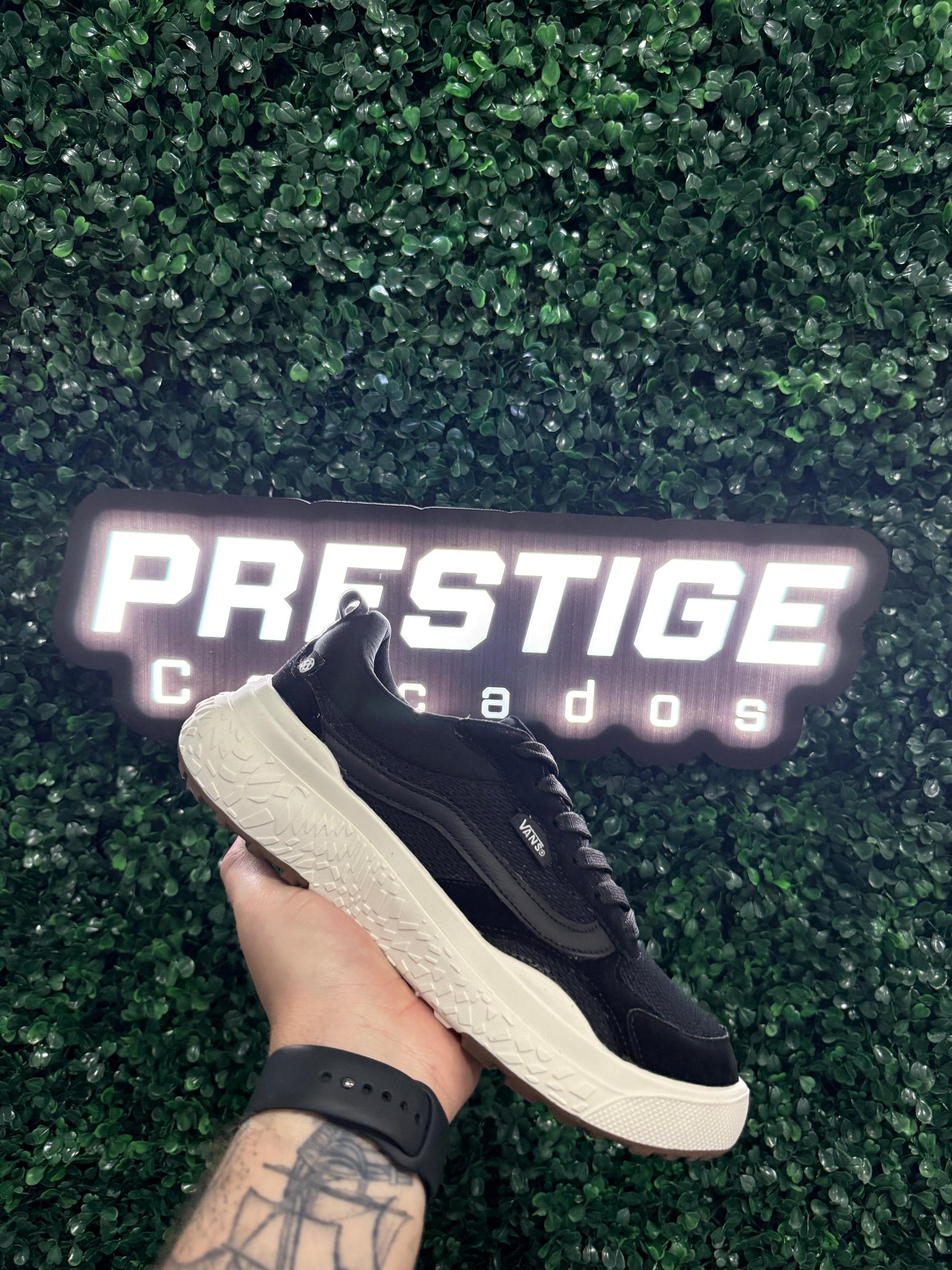 Tênis Unissex UltraRange Neo Premium