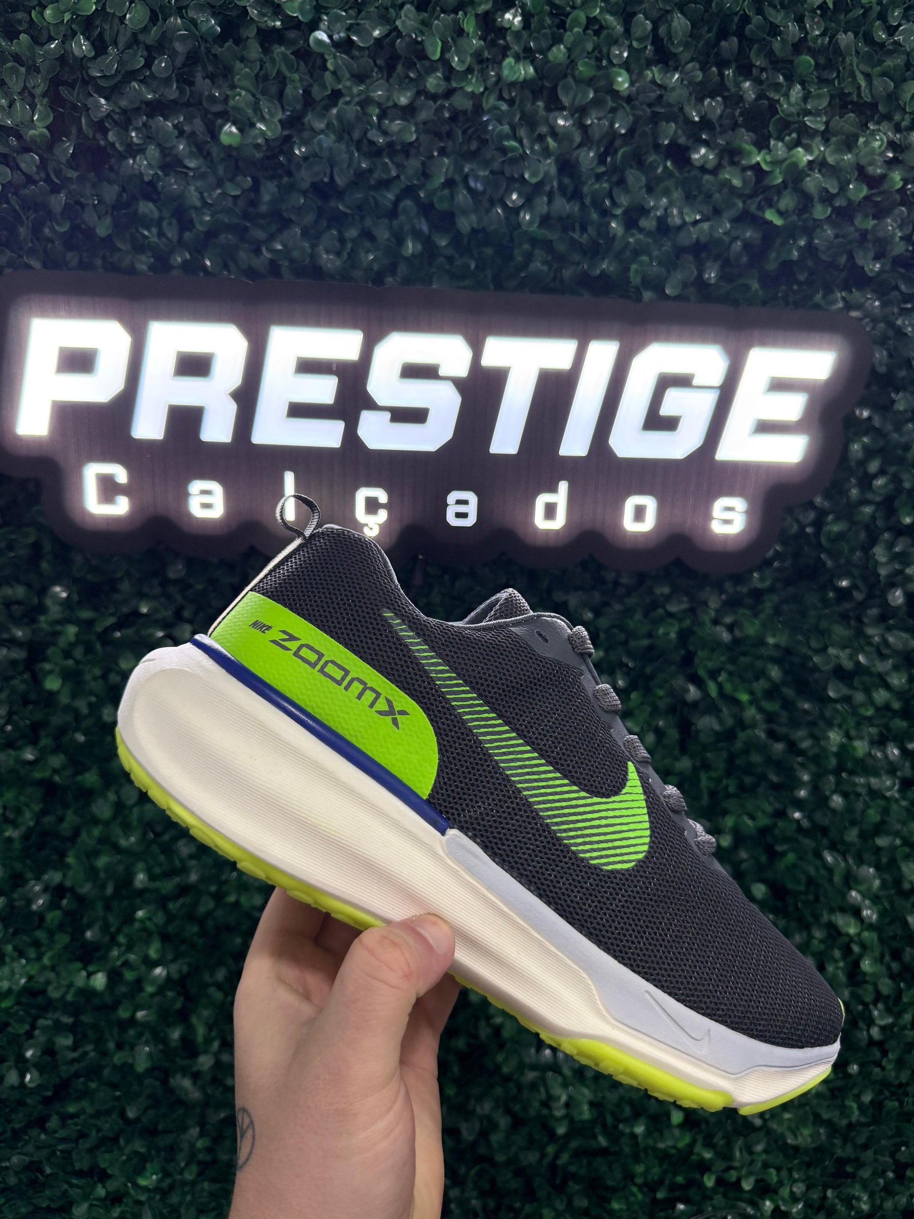 Tênis Unissex Nike ZoomX 04 Premium