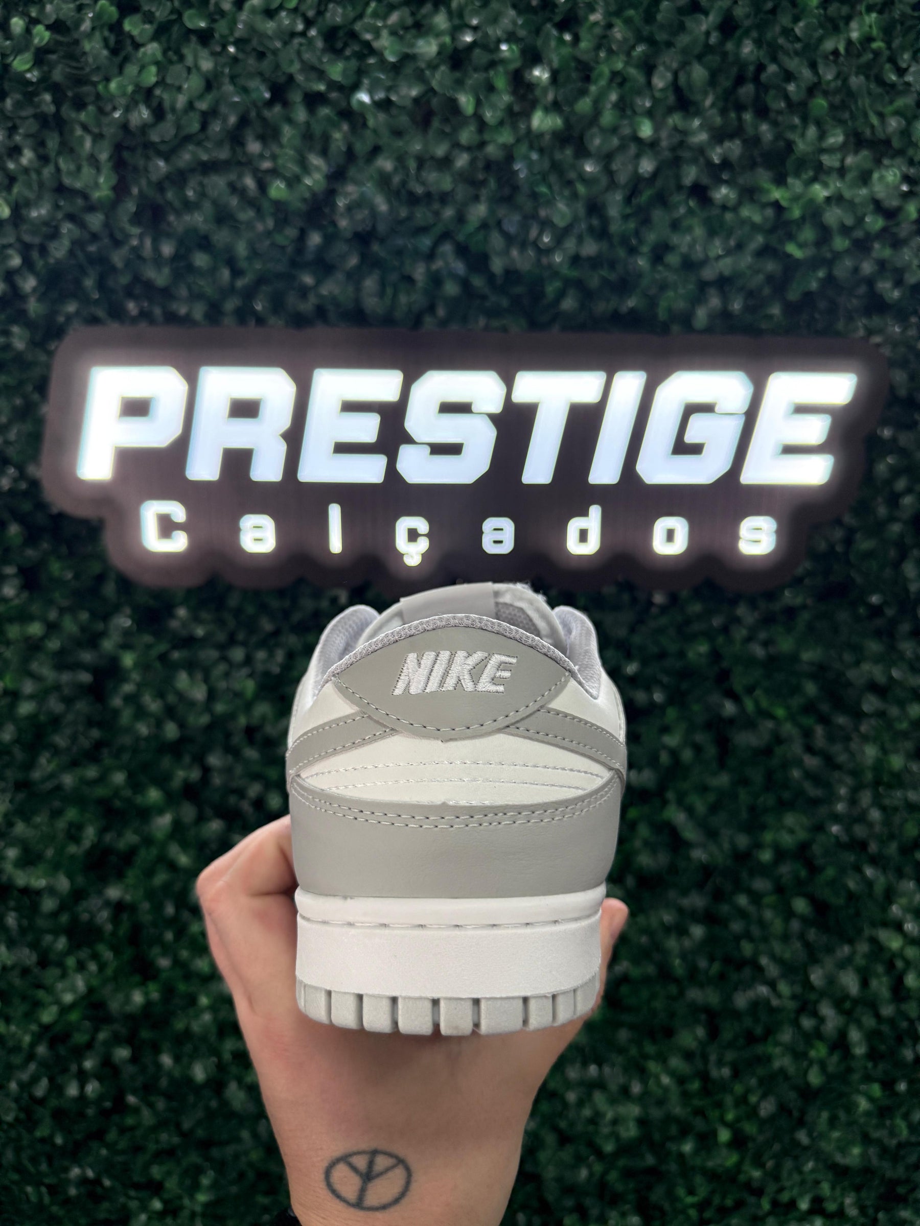 Tênis Unissex Nike Dunk Cinza Premium