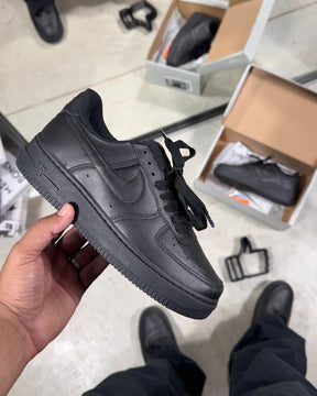 Tênis Masculino Nike Air force 1 Triple Black Premium