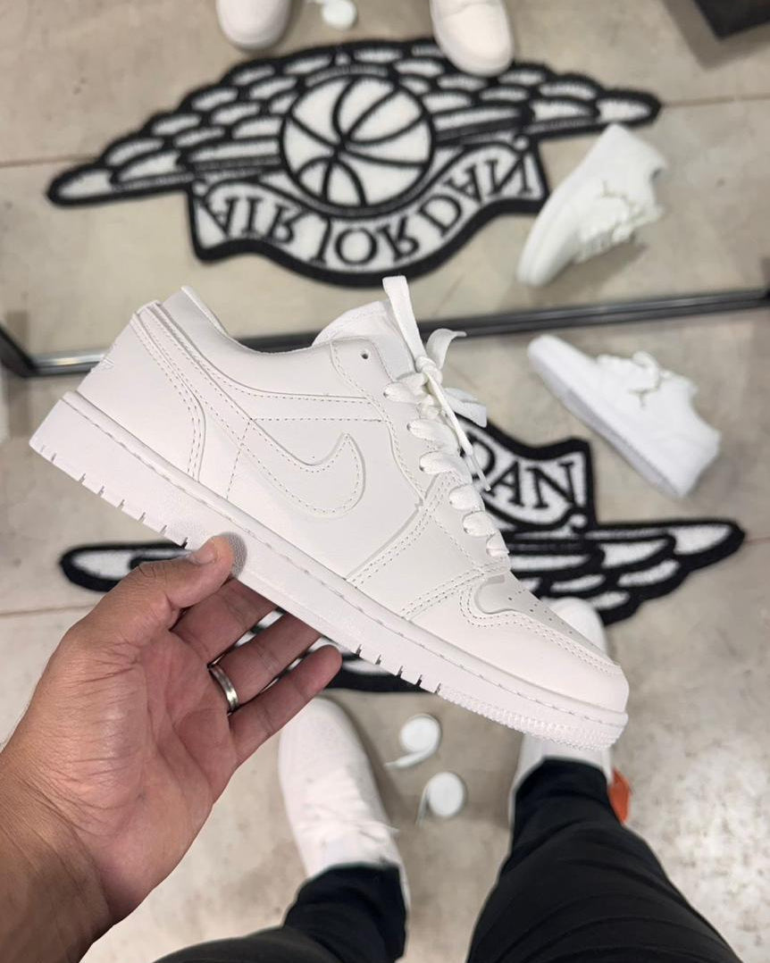 Tênis Unissex Nike Jordan Low Premium