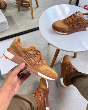 Tênis Masculino Asics Gel-Lyte III Premium (EM COURO)
