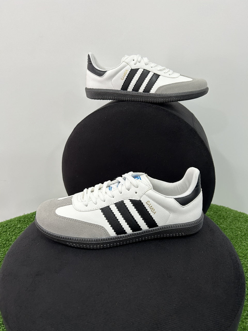 Tênis Feminino Adidas Samba Premium (EM COURO)